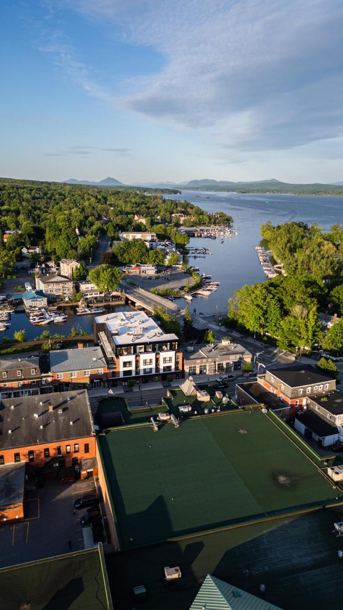 Hotel - Experience - Quartier Des Marinas Magog Bagian luar foto